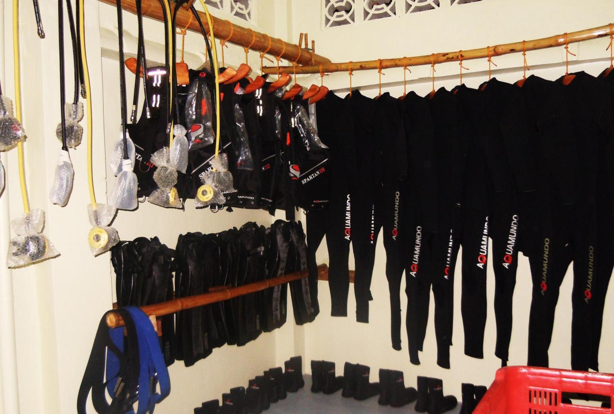 Wellbeach Dive Resort Zamboanguita  Ngoại thất bức ảnh