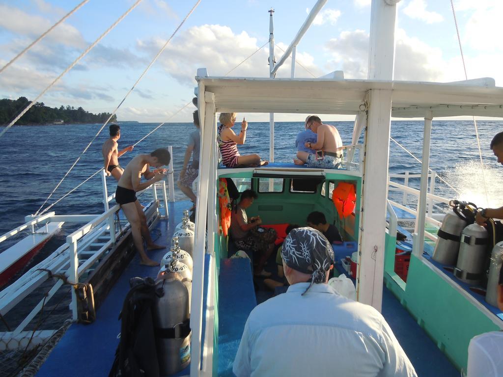 Wellbeach Dive Resort Zamboanguita  Ngoại thất bức ảnh