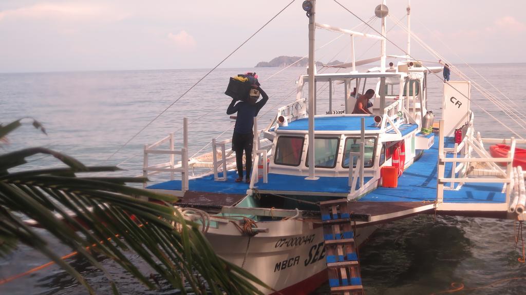 Wellbeach Dive Resort Zamboanguita  Ngoại thất bức ảnh